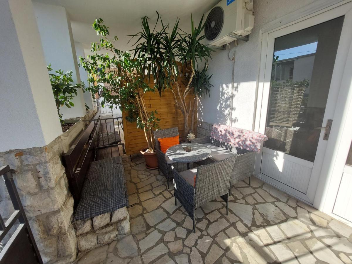 Loredana Apartments Crikvenica Exteriör bild